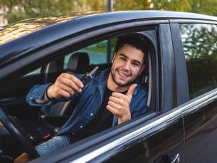 8 of 10 rijlessen + praktijkexamen