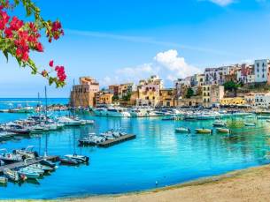 MEGA BALKONHUTACTIE! ⚡️ Jouw mediterrane DROOMCRUISE naar o.a. Ibiza, Sicili&euml; en Marseille incl. vlucht en o.b.v. volpension of all-inclusive