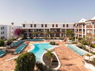 8 daagse vliegvakantie naar Mansion Nazaret in costa teguise, canarische eilanden