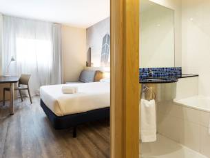 B&B HOTEL Madrid Aeropuerto T1 T2 T3