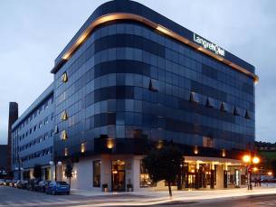 AZZ Asturias Langrehotel