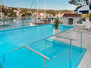 Hotel Milna Osam