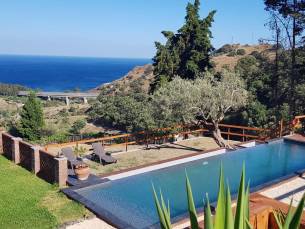 8 daagse vliegvakantie naar Agriturismo Valle Lumia in letojanni, italie