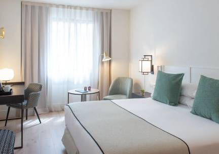 Hotel Molina Lario