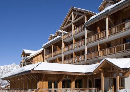 R&eacute;sidence Chalets & Balcons de Bois M&eacute;an