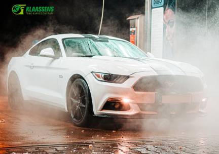 Wasbeurt bij Tankstation Klaassens