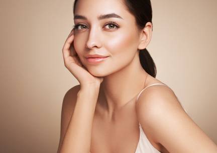 Wimperlift + evt. verven, microblading of powderbrows + evt. nabehandeling