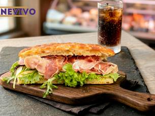 Schiacciata + drankje naar keuze voor afhaal