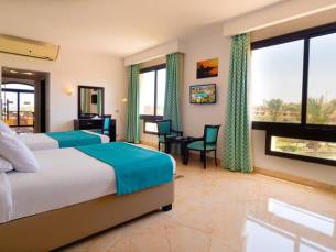 Blend Elphistone Resort