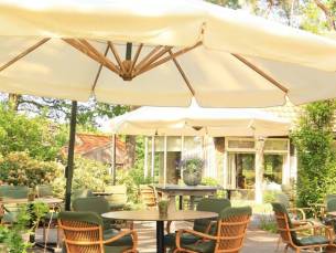 Grenzeloos genieten in een LUXE suite in een 4*-landgoedhotel in Twente bij de Duitse grens incl. ontbijt, zwembad & wellness!