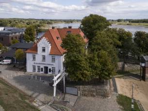 Traditionshaus by Zollenspieker Fährhaus