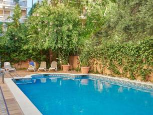 Sitges Playa by URH Hotels