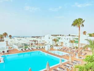 8 daagse vliegvakantie naar Gloria Izaro Club in puerto del carmen, canarische eilanden