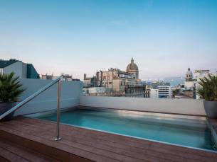 Midmost Barcelona