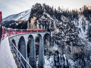 Winter met de Glacier- en Bernina Express