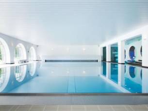 Sprookjesachtige time-out in een barok kasteelcomplex met uitzicht over het Westerwald