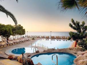 8 daagse vliegvakantie naar Barcelo Illetas Albatros Adults only in illetas, spanje