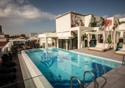 Geniet in een 4*-hotel met rooftop zwembad in het hart van de Spaanse hoofdstad Madrid incl. vlucht!