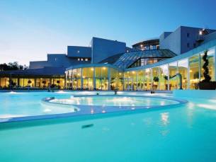 FLASHDEAL! ⚡ Ultiem en ONBEPERKT genieten bij Hotel Sanadome Nijmegen + 2 dagen entree tot de ultraluxe Thermen + Ontbijt + Deluxe Kamer + GRATIS luxe slippers t.w.v. €10,00!