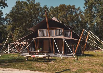 Koningslodge met Hottub | 4-8 Pers.