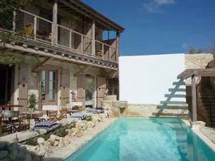 Apokryfo Traditional Guesthouses