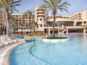 Hotel Mövenpick Resort & Marine Spa