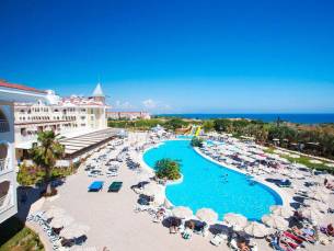 Side Star Resort