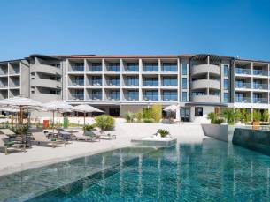 Molum Hotel & Residences