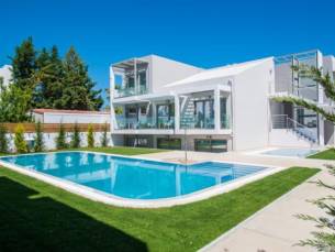 Mary Royal Suites