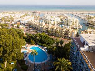 ☀️ Mediterrane winterzon in een 4*-hotel aan het strand met WELLNESS incl. vlucht, optioneel ontbijt of o.b.v. halfpension!