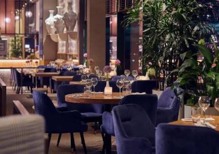 Luxe 4*-hotel met SKYBAR in Leeuwarden