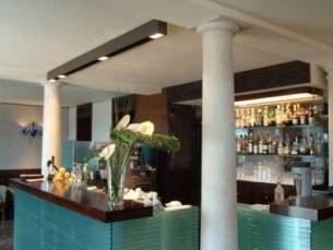 Hotel Monaco & Grand Canal