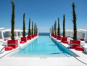 Hilton Higueron Malaga Curio