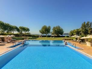8 daagse vliegvakantie naar The St. Regis Mardavall Mallorca Resort in costa den blanes, spanje