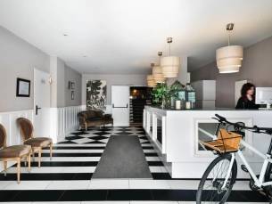 Hotel Acta Madfor