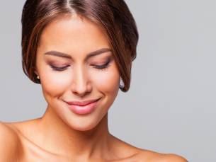 Gezichtsbehandeling naar keuze (45 of 60 min)