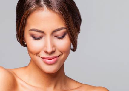 Gezichtsbehandeling naar keuze (45 of 60 min)