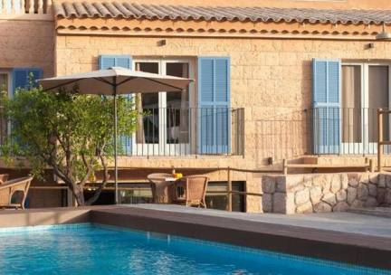 Es Corte Vell Inland Hotel