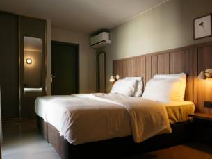 Overnachten in 16e-eeuwse boerderij met brasserie en binnentuin in de Voerstreek net over de grens in Belgi&euml;! Incl. ontbijt of o.b.v. halfpension!
