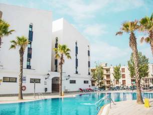 Pins Platja Apartments