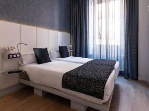 Petit Palace Santa Barbara