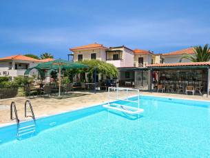 Hotel Pela