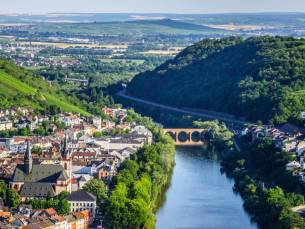 SUPER DEAL! ⚡ Uniek historisch 4*-kasteelhotel in Rheinland Pfalz bij de Moezel incl. ontbijt + DAGELIJKS 4-gangendiner & toegang wellness!