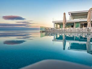 Alexandra Beach Resort & Spa