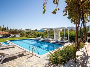 12 Islands Luxury Villas
