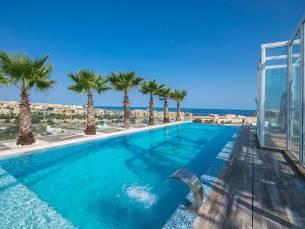 8 daagse vliegvakantie naar H Hotel in st. julians, malta