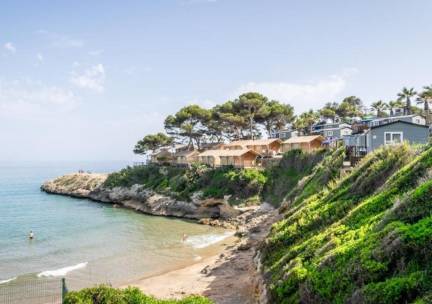 ZOMERSTUNT! ☀️ Strand, zon en familieplezier! Beleef de Costa Dorada vanuit Tent, Bungalow of Mobile Home op een 4*-camping nabij het strand!