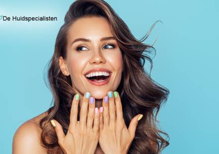 Manicurebehandeling + BIAB-behandeling