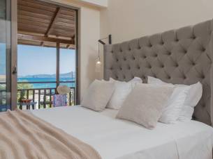 Eptanisos Beachfront Suites