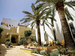 Universal Cabo Blanco